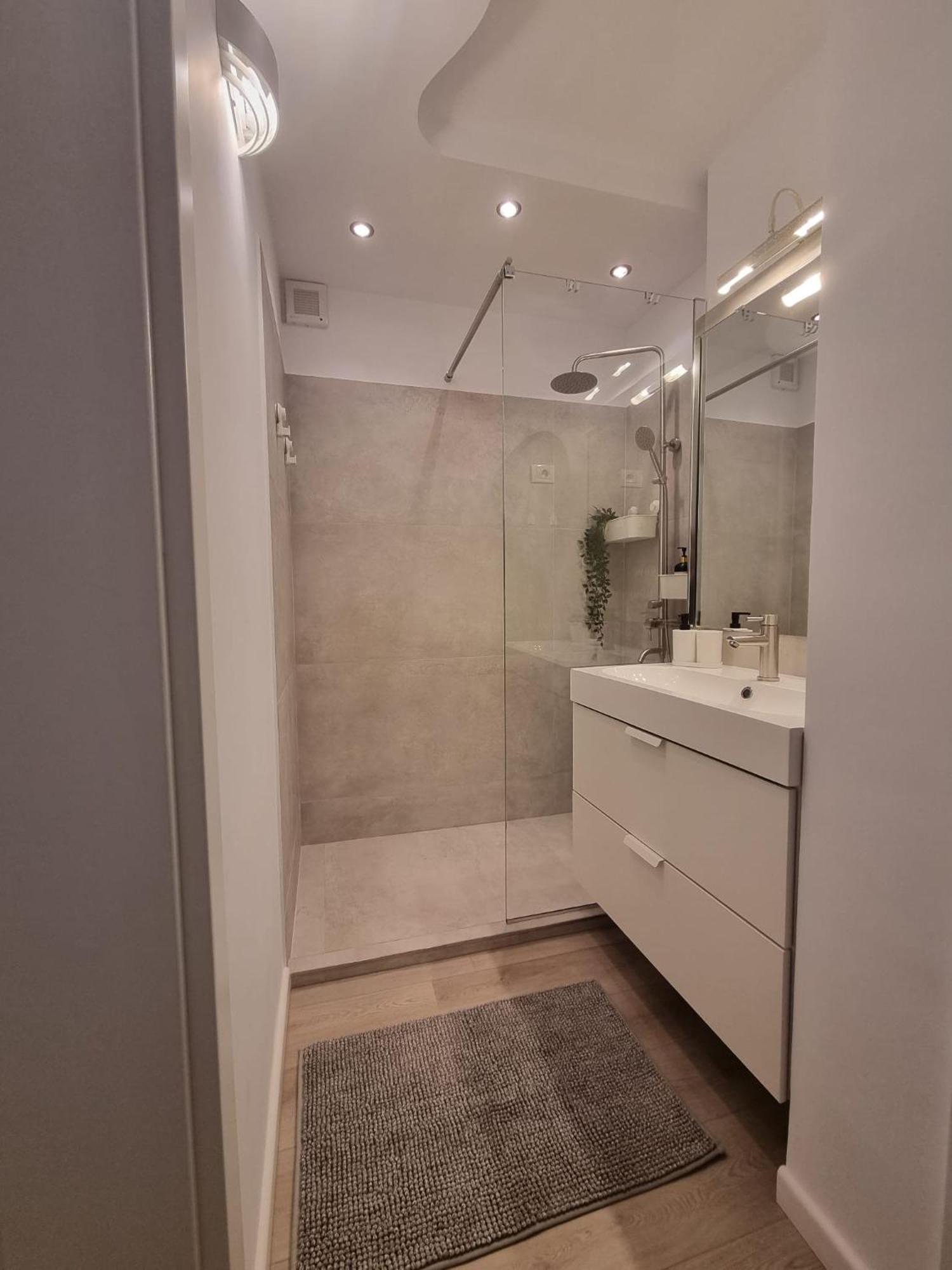 Victoriei Downtown 91-93 Appartement Bucarest